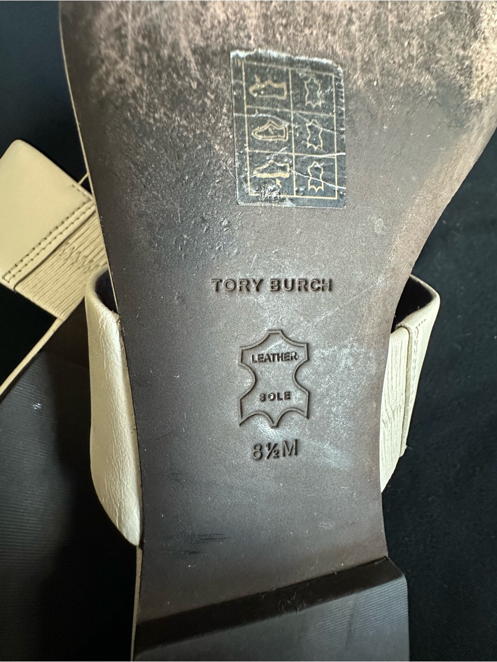 Tory Burch Georgia Ivory Leather Logo Thong Sandals with Gold Accent 8.5 square - Picture 11 of 14
